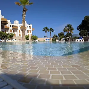 https://el-medano-duplex-1ra-linea-de-playa.adeje-hotels.com